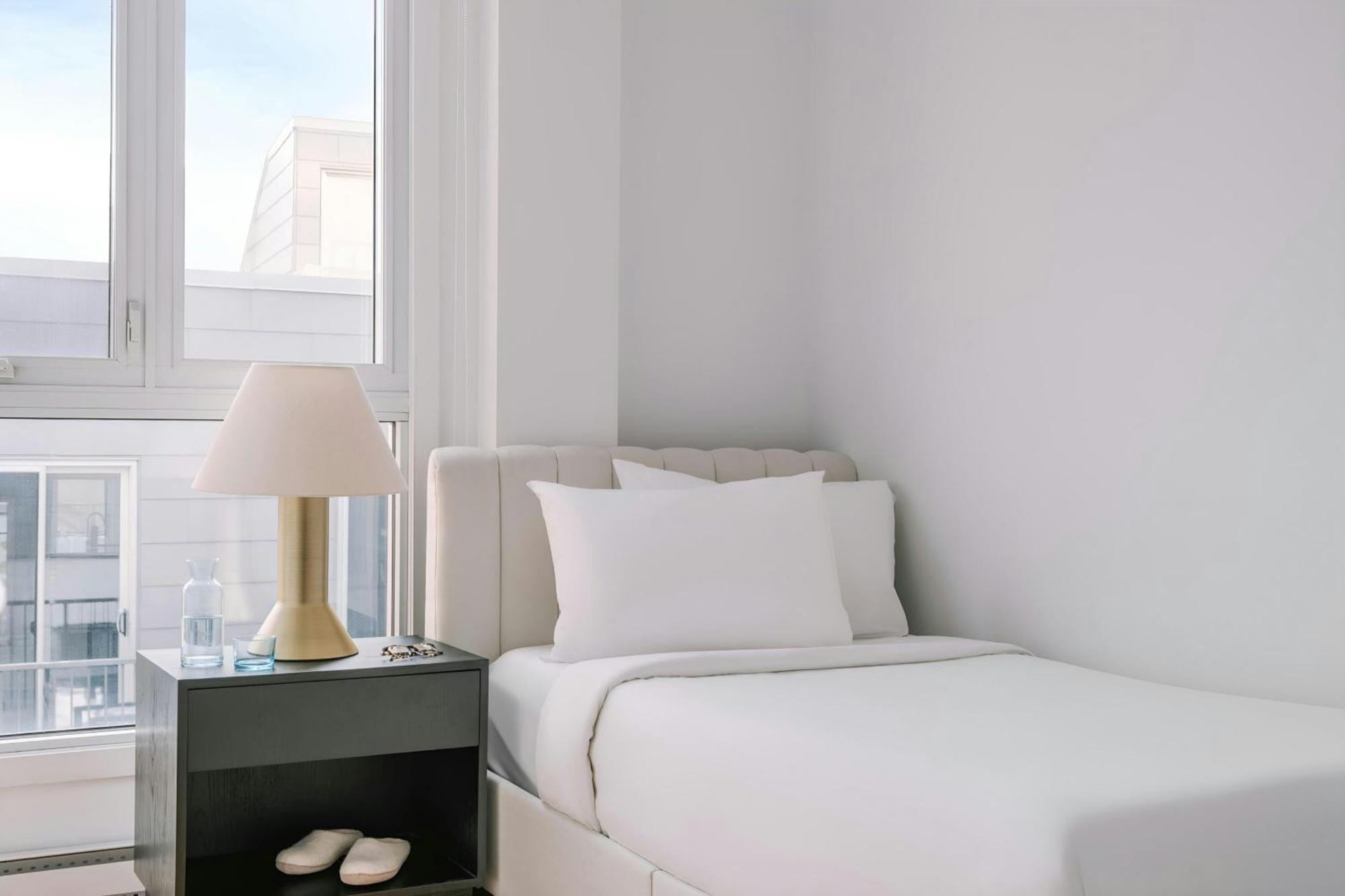 Sonder By Marriott Bonvoy Penny Lane Old Montréal
